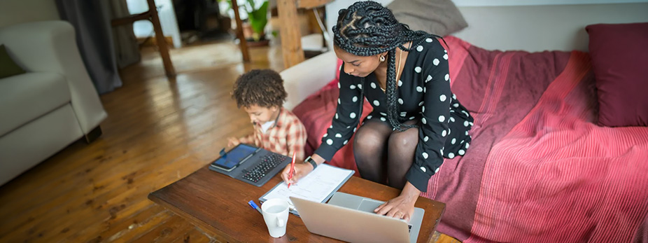 Stay-at-Home Mum Turns Financial Markets Into Lucrative Home-Based Income